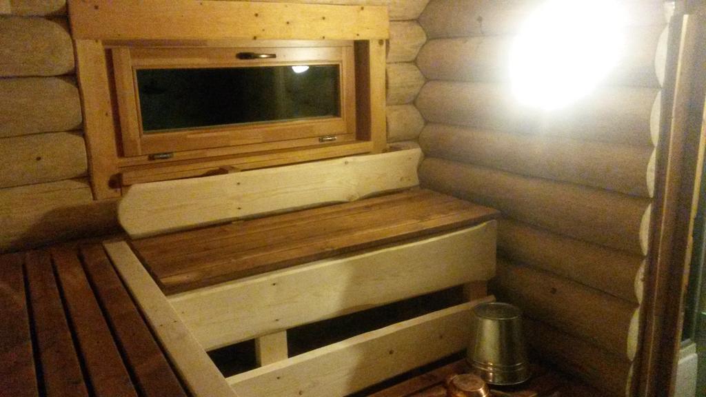 Ezerkalni Βίλα Raiskums Εξωτερικό φωτογραφία